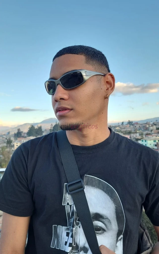 Chico moreno varonil activo como tu deseas serio solvente hombres o mujeres que quieran salir de la rutina vivir una experiencia verdaderamente hot co...