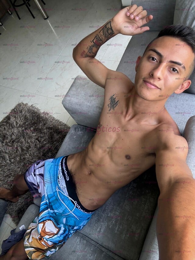 FOTOS DE FLACO CARIÑOSO COMPLACIENTE CON LUGAR DISCRETO