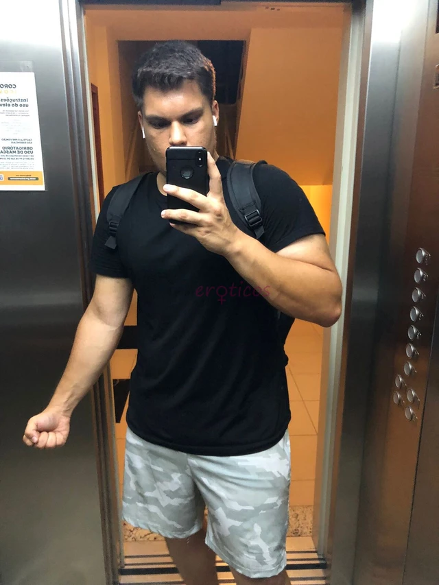 Acompanhante para pessoas de bom gostosou moreno alto tatuado simpatico e com um bom doteme chama para ter um momento de prazer e relaxamentoposso rea...