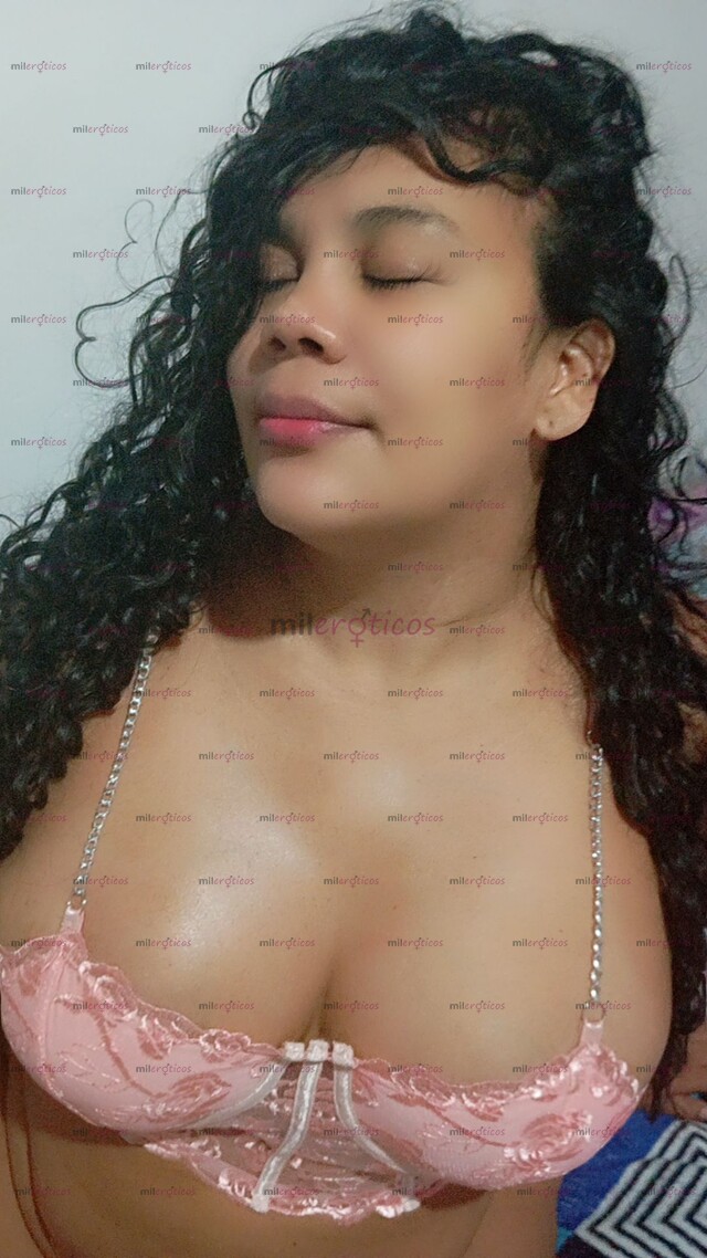 FOTOS DE RECIÉN LLEGADA MORENA HERMOSA VOLUPTUOSA TETAS DE INFARTO