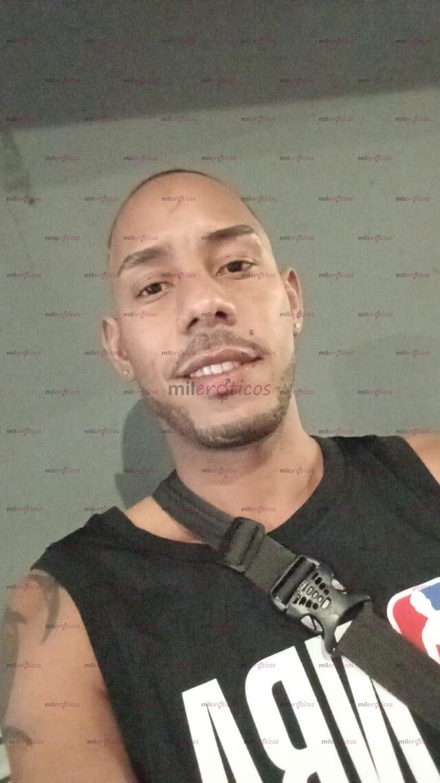FOTOS DE HOMBRE MORBOSO CALIENTE DISPONIBLE PARA COMPLACERTE EN TUS MAYORES DESEOS