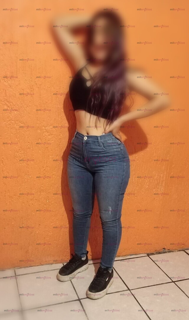 FOTOS DE CALIENTE CON GANAS DE UN BUEN MACHO QUE ME AGA SUYA SERÉ TU JUGUETE