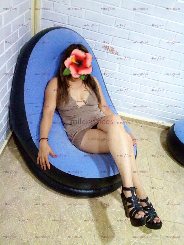 FOTOS DE LUNA INDEPENDIENTE DISPONIBLE Y COMPLACIENTE EN MI DPTO $700 TODITA PARA TI PAPI