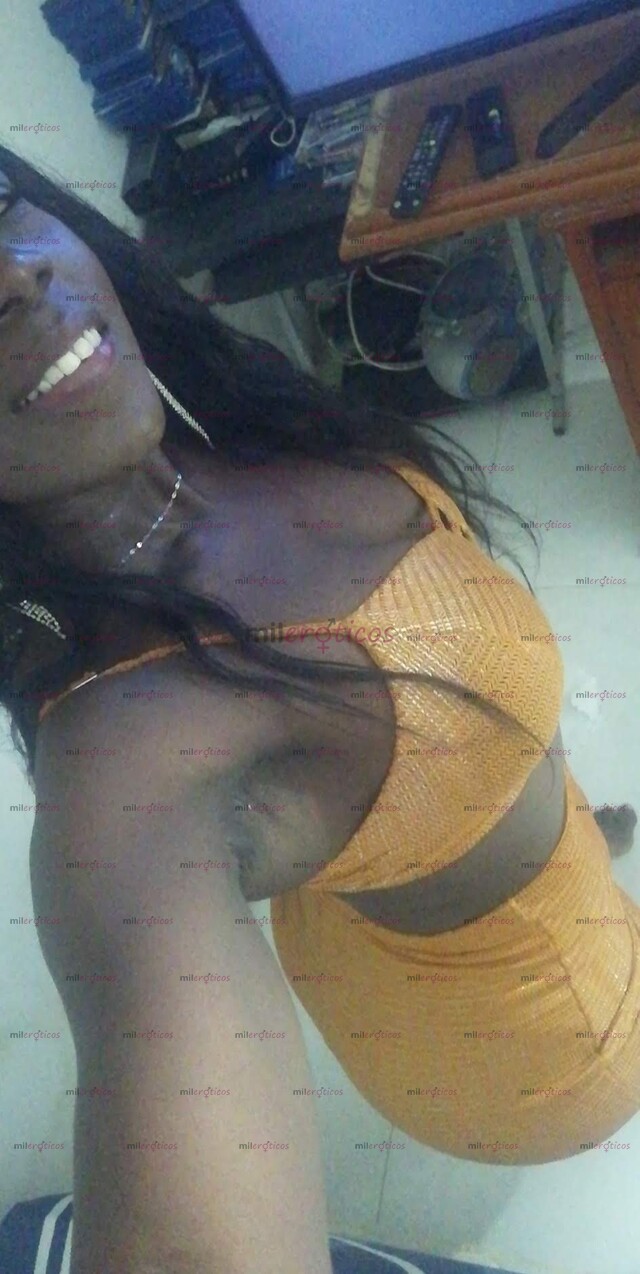 FOTOS DE CHICA EXTROVERTIDA Y ANSIOSA DE MUCHO SEXO PARA COMPLACERTE EN LO QUE DESEES