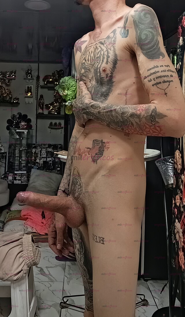 FOTOS DE FLACO ACTIVO MORBOSO LECHERO BLANCO TATUADO