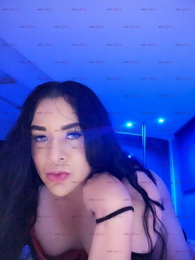 FOTOS DE CALIENTE NENA BISEXUAL COMPLACIENDO A MUJERES Y HOMBRES PAREJAS SWINGER