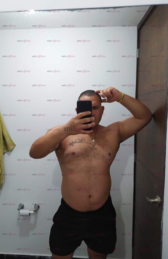 FOTOS DE OSO DE 23 AÑOS TROZO Y VELLUDO, MASCULINO, VARONIL, EDUCADO Y MUY CALIENTE.