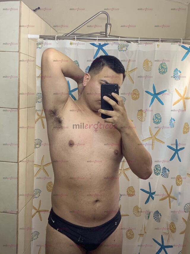 FOTOS DE CHICO DISCRETO DISPONIBLE PARA HACERTE PASAR UN RATO AGRADABLE Y RICO.
