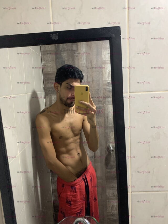 FOTOS DE HOLA SOY AMHIR AHNAD CHICO TWIN LATINO 24 AÑOS VERSÁTIL