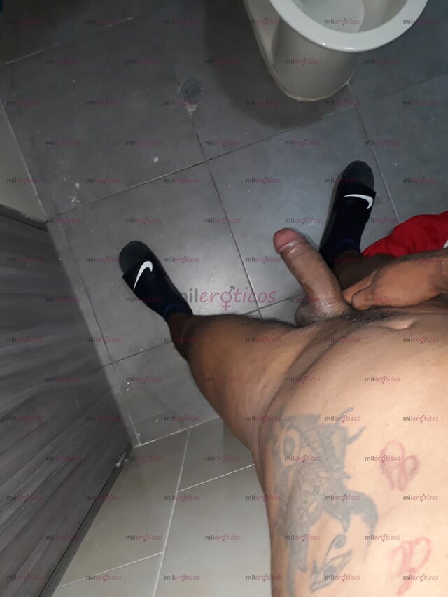 FOTOS DE LLEGO TU NEGRO EL LECHERO EL QUE LE VA A CUMPLIR TODAS TUS FANTASIAS SEXUALES
