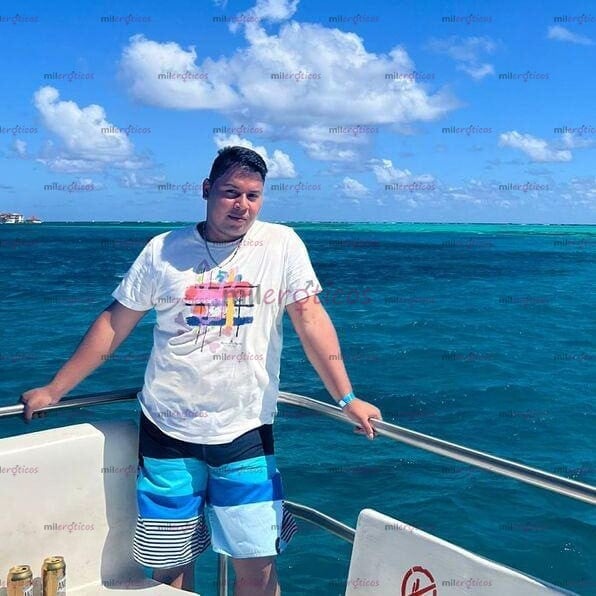FOTOS DE HOLA MI AMOR SOY CAMILO, COLOMBIANO RECIÉN LLEGADO A TU PAIS