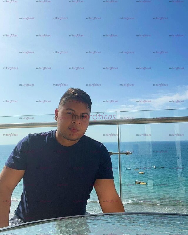 FOTOS DE HOLA MI AMOR SOY CAMILO, COLOMBIANO RECIÉN LLEGADO A TU PAIS