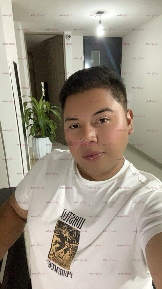 FOTOS DE HOLA MI AMOR SOY CAMILO, COLOMBIANO RECIÉN LLEGADO A TU PAIS