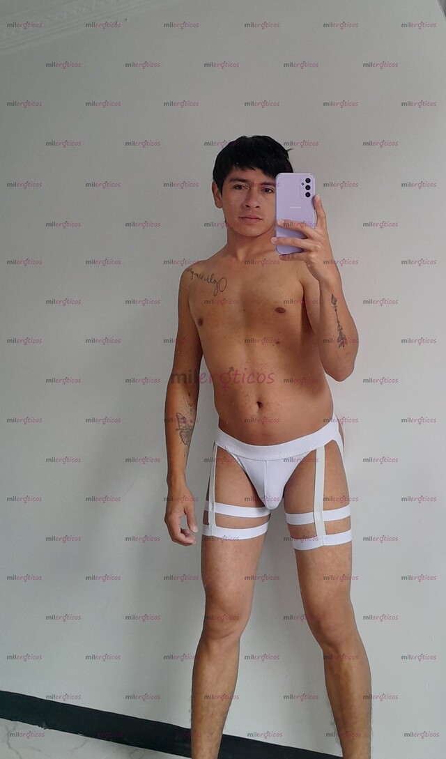 FOTOS DE TWINK DELGADO, VERGON, COMPLACIENTE, VERSATIL, FULL ARRECHO.