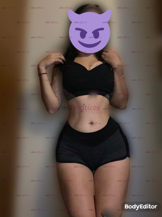 FOTOS DE PEQUEÑA ESTUDIANTE CON GANAS DE PASAR UN MOMENTO AGRADABLE Y RICO