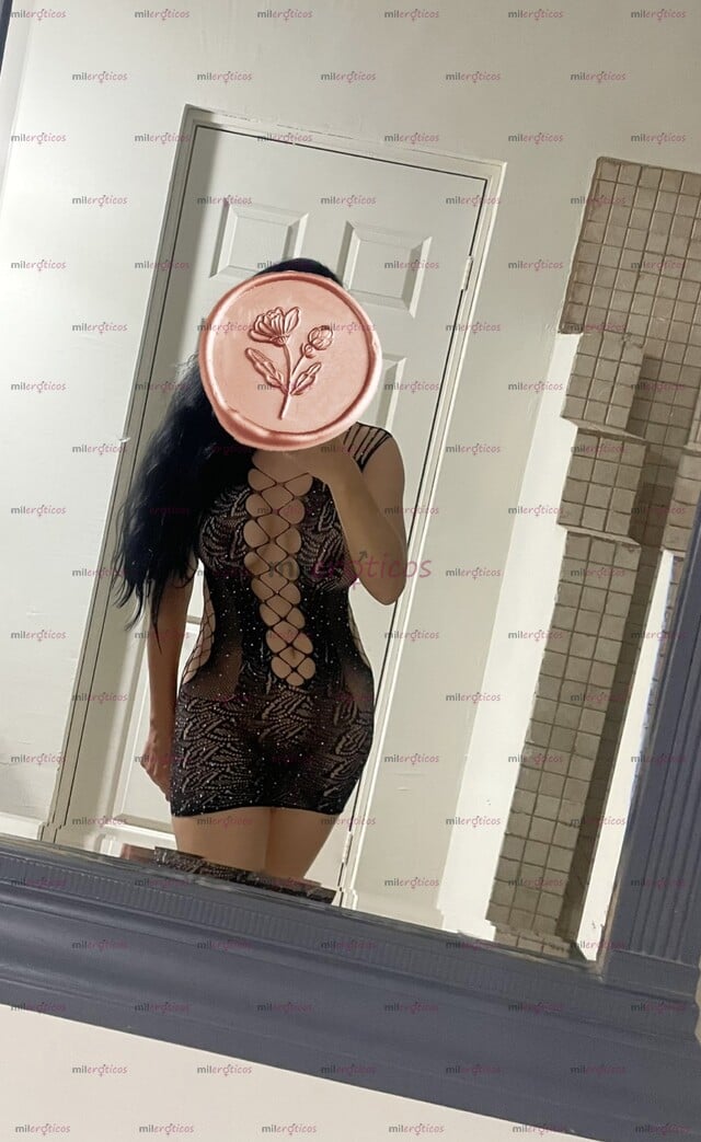 FOTOS DE GUAPA CINTURITA PELO NEGRO TETONA SEXY MODELO EN LA LAGUNA FÁTIMA