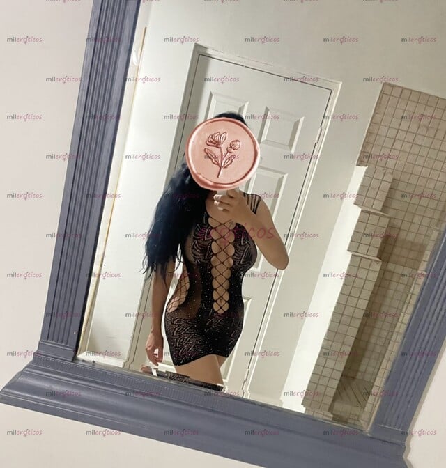 FOTOS DE GUAPA CINTURITA PELO NEGRO TETONA SEXY MODELO EN LA LAGUNA FÁTIMA