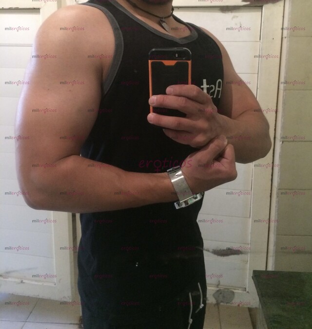 FOTOS DE ENTRENADOR DE GYM Y MASAJISTA SOLO PARA DAMAS