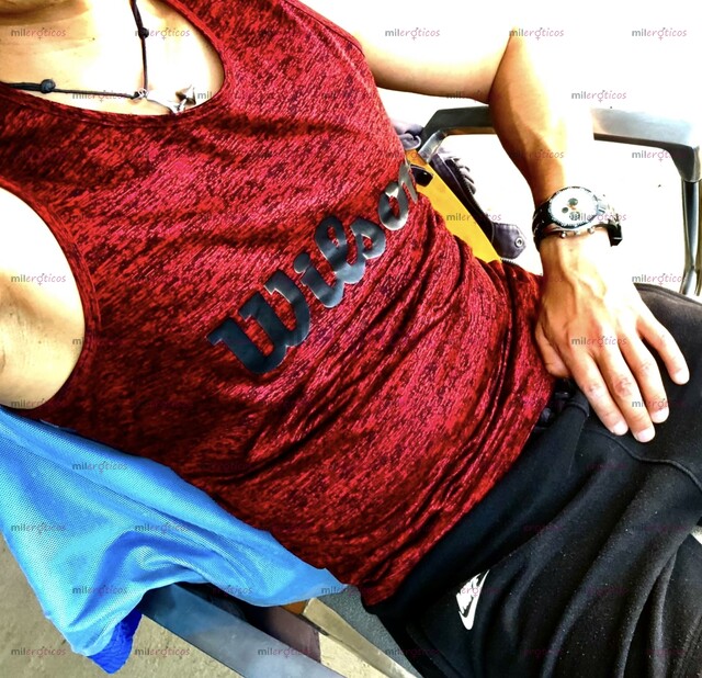 FOTOS DE ENTRENADOR DE GYM Y MASAJISTA SOLO PARA DAMAS