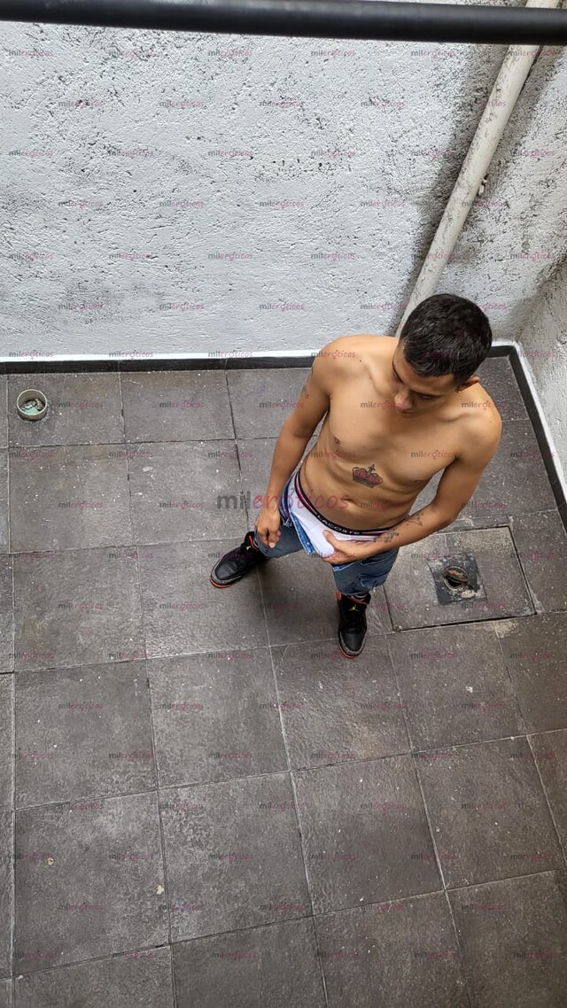 FOTOS DE BISEXUALIDAD CON VERGA GRUESA PARA USARTE