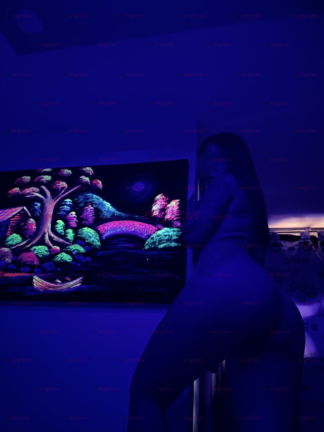 FOTOS DE VALERY, JOVEN Y MUY CALIENTE RECIÉN LLEGADA A ESTA CIUDAD