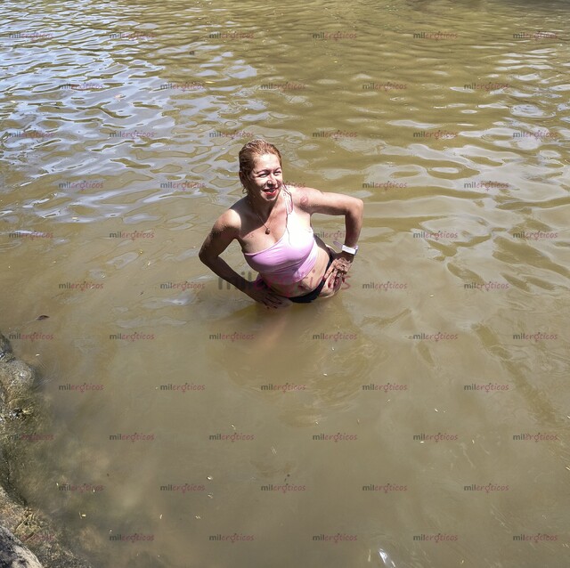 FOTOS DE BELLA SEÑORA RUBIA Y MUY SENSUAL MASAJISTA PROFESIONAL