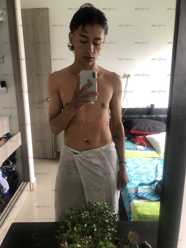 FOTOS DE DAVID,CALIENTE EROTICO SIMPÁTICO Y CON MUCHAS GANAS DE FOLLAR