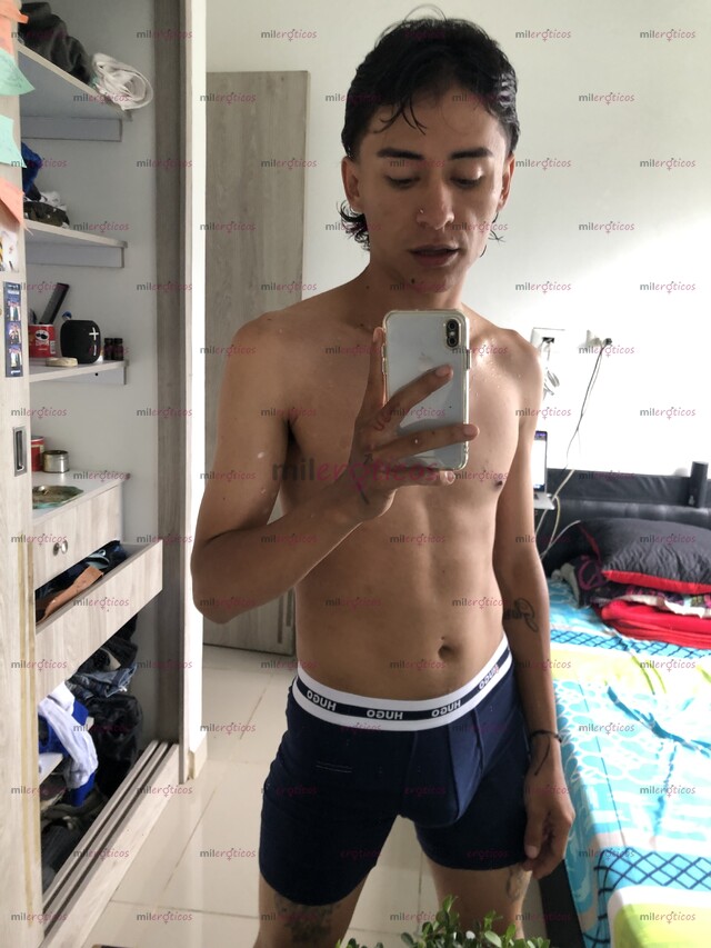 FOTOS DE DAVID,CALIENTE EROTICO SIMPÁTICO Y CON MUCHAS GANAS DE FOLLAR