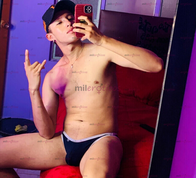 FOTOS DE VIDEOLLAMADA POLLO DE PASO POR LA CUIDAD DE CALI SERIO DISCRETO