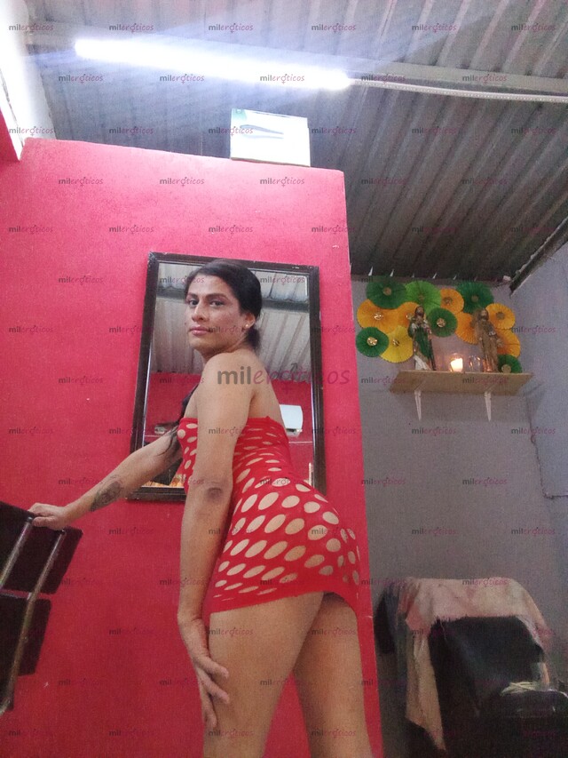 FOTOS DE MORENASA. DE FUEGO CON SUCULENTO CARAMELO PARA TI