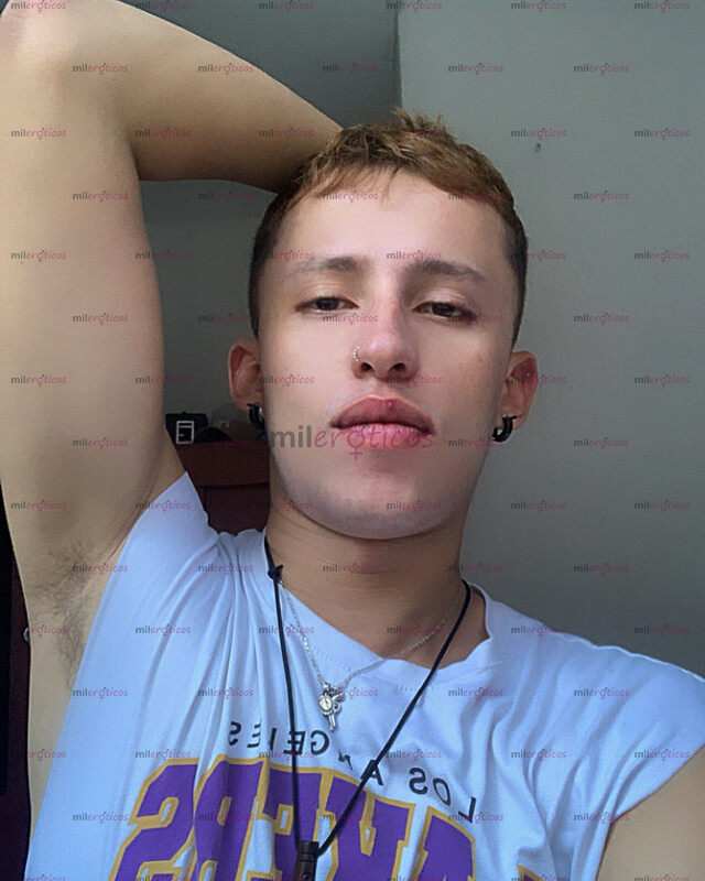 FOTOS DE VIDEOLLAMADA POLLO DE PASO POR LA CUIDAD DE CALI SERIO DISCRETO