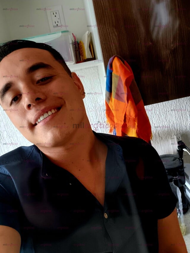 FOTOS DE JOVENCITO NALGÓN GUAPO, BLANQUITO Y BUENA ONDA, ABIERTO A LO QUE SE DE.