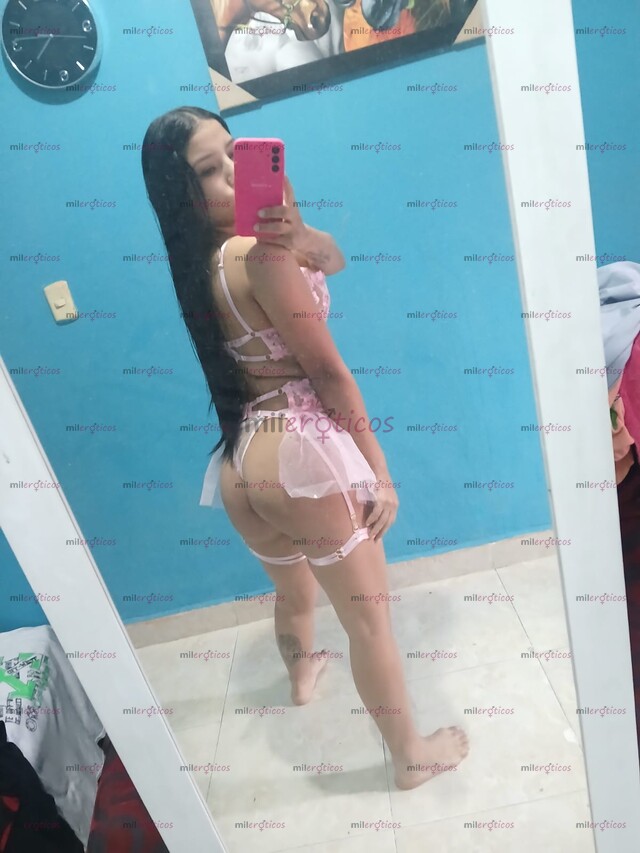 FOTOS DE DANIELA DISPUESTA A COMPLACERTE CON SITIO POR POCOS DIAS