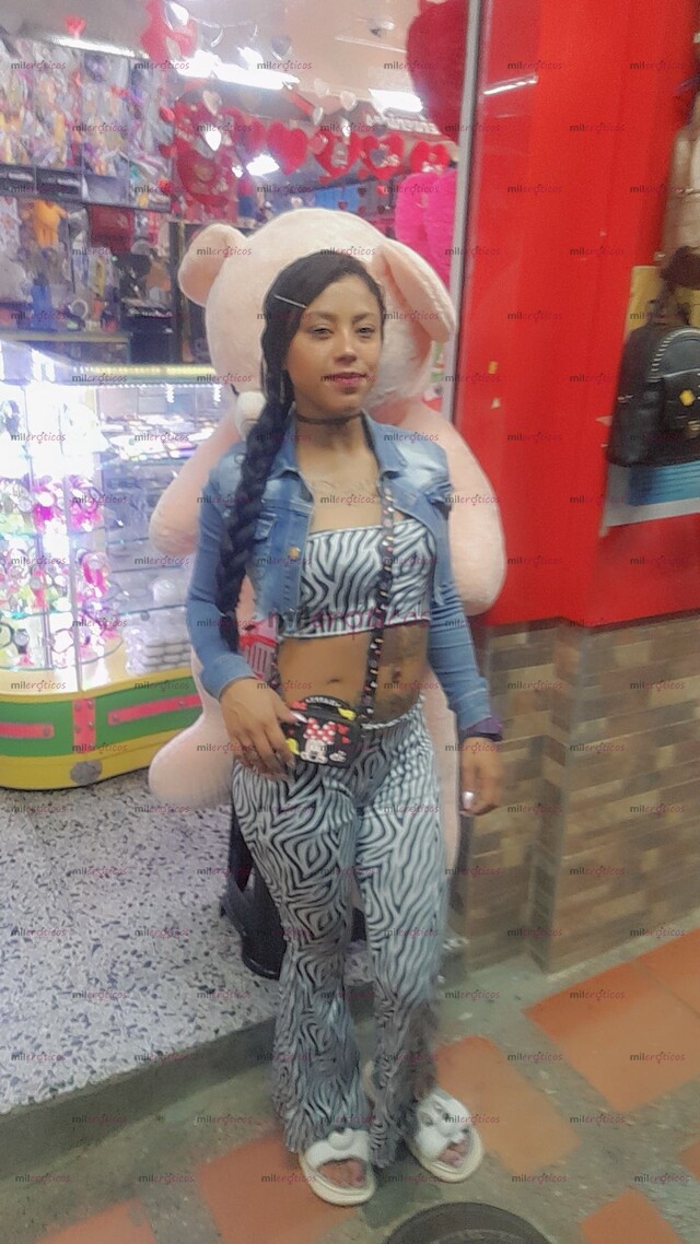 FOTOS DE HOLA ME LLAMO VANESA SOY UNA MORENITA RESIEN LLEGADA LLEGADA P