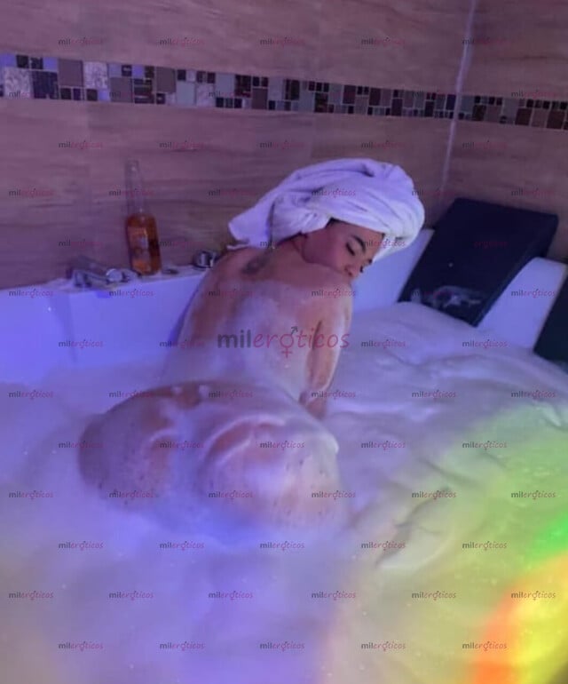 FOTOS DE MEDIA HORA DE TRIO POR SOLO 90 MIL CON SHOW LÉSBICO TOTALMENTE REAL SIN AFANES