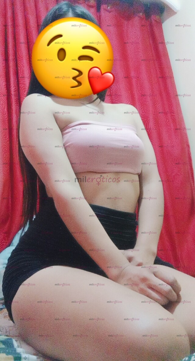 FOTOS DE SOLO POR HOY RATO 60$ VANNESA PRECIOSA MORENA COLOMBIANA 20 AÑITOS
