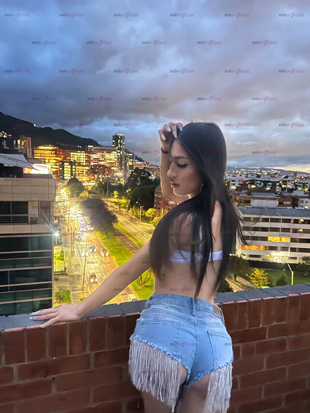 FOTOS DE DISPONIBLE A TODA HORA KAROL GÓMEZ NIÑA TOP SOLO PARA HOMBRES DE BUEN GUSTO!!