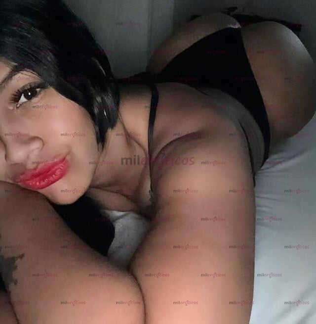 FOTOS DE MORENA RECIÉN LLEGADA A TU CUIDAD TRIPLATO BIEN RICO Y APRETADITO