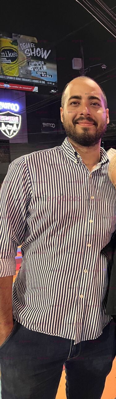 FOTOS DE CHICO ALTO DISPUESTO PARA TI, CONOCERNOS, QUE PASE LO QUE TENGA QUE PASAR.