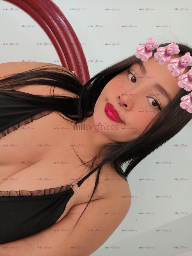 FOTOS DE LINDA CARA Y RICAS TETAS CULONA DELICIOSA ARDIENTE Y DESEOSA DE BUEN SEXO