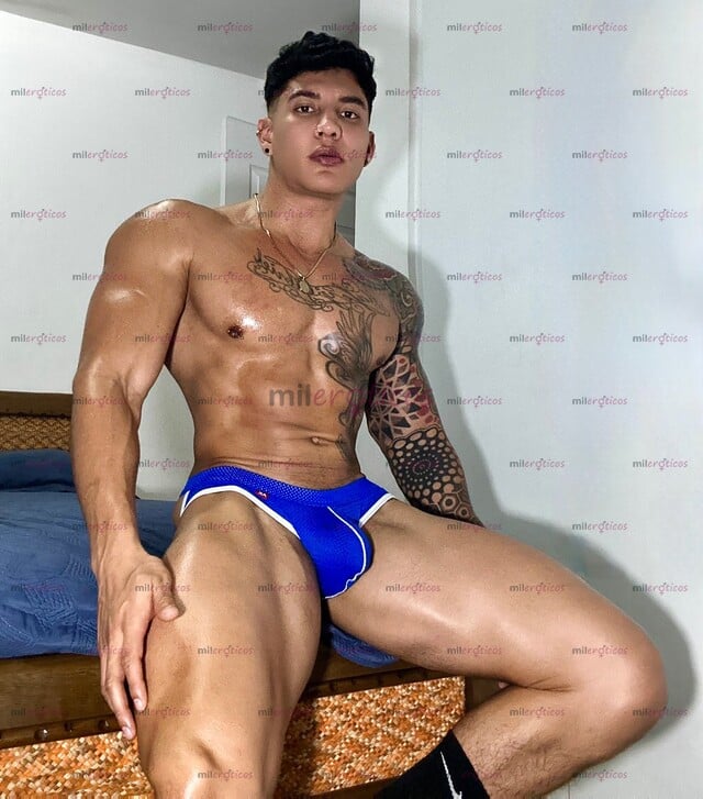 FOTOS DE ANDRES COLOMBIANO 22CM DE VERGA BIEN GRUESA Y LECHERA CON LUGAR