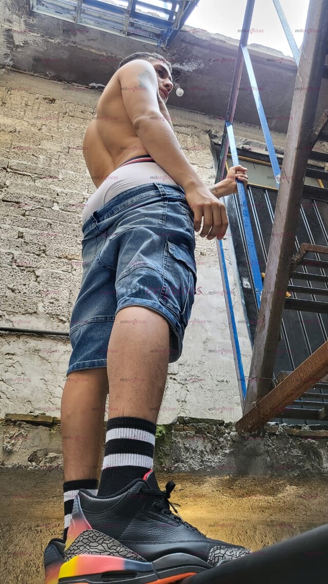 FOTOS DE BISEXUALIDAD CON BUENA VERGA Y GRUESA PARA ABRIRTE RICO EL CULO