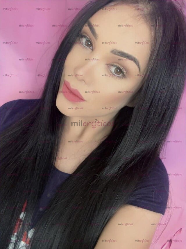 FOTOS DE DISPONIBLE LOS 7 DÍAS DE LA SEMANA HERMOSA CHICA TRANS PIEL BLANCA SEXOSA Y COMP