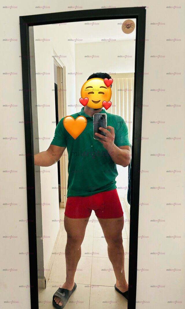 FOTOS DE JOVEN, ATLÉTICO SOLO MUJERES, BUEN TRATO