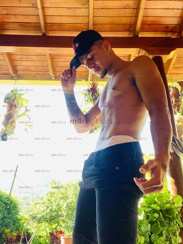 FOTOS DE HETERO CURIOSO, GUSTOSO POR CULO TRAGONES