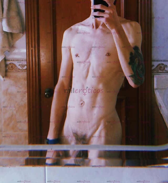 FOTOS DE DOS CHICOS ARRECHITOS VERSATILES DISPONIBLES 24 7