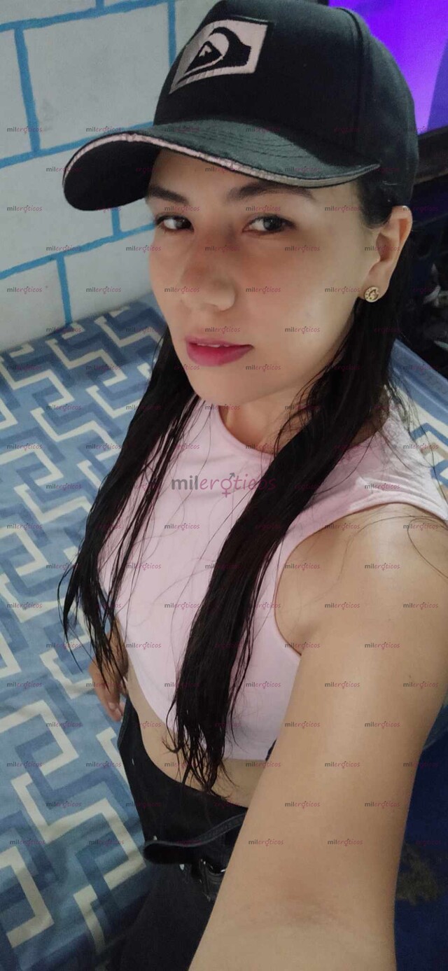 FOTOS DE LINDA NIÑA CALIENTE Y MORBOSA CON GANAS DE SACAR LA LECHE 3135661720