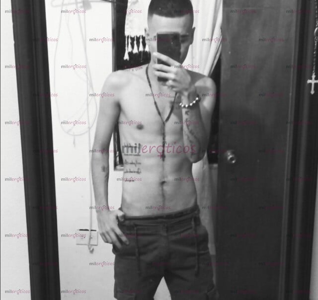 FOTOS DE JOVEN UNIVERSITARIO DOTADO ARRECHO DISPONIBLE LAS 24 HORAS