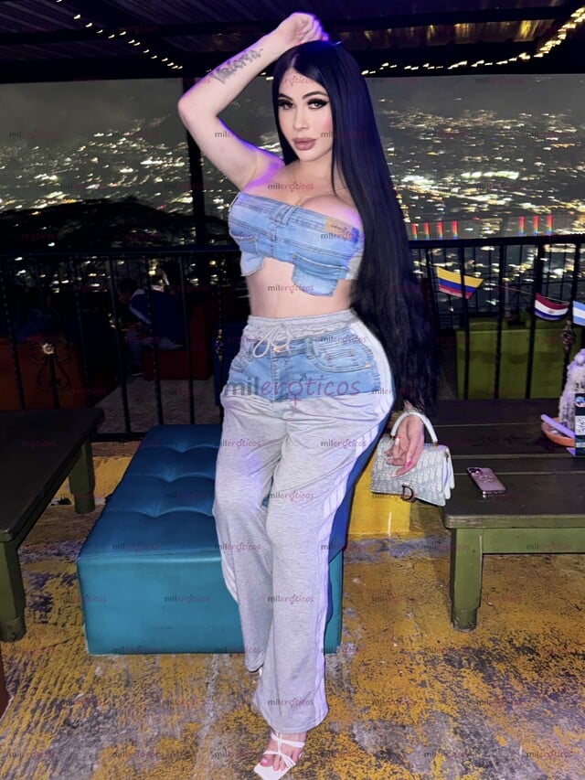 FOTOS DE TETONA Y VERGONA!!!! 20CM DE VERGA DISPONIBLE 24 H, EXCLUSIVA EN MEDELLÍN