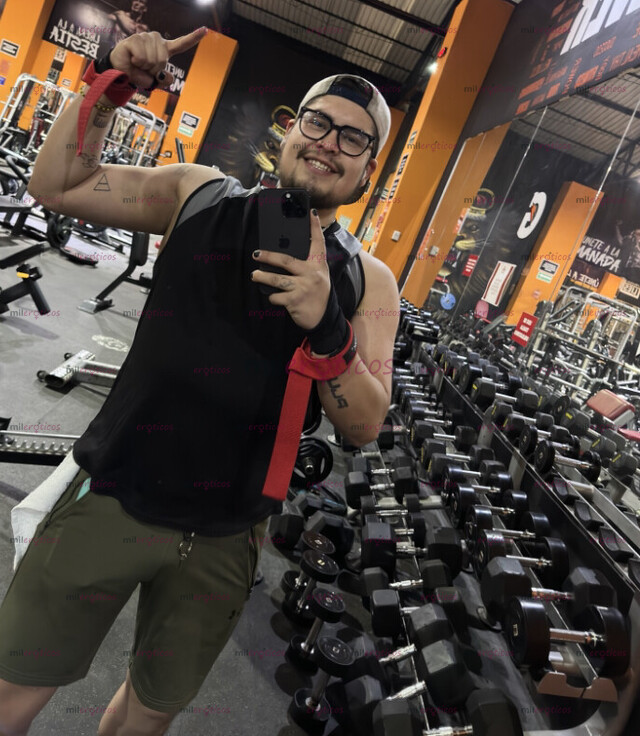 FOTOS DE BUCHÓN, COMPLACIENTE, EDUCADO, TATUADO, DISPONIBLE PARA TI CORAZÓN!!!